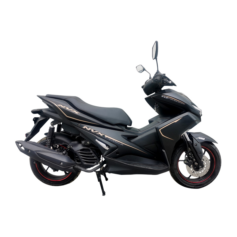 NVX2代时尚设计运动性能170cc排量踏板摩托车