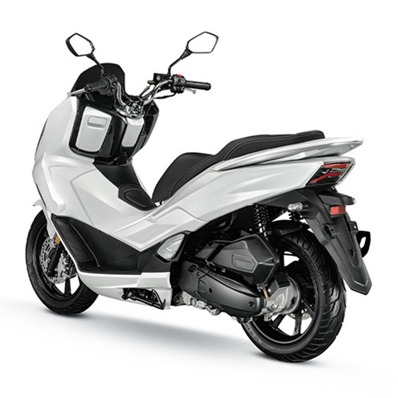 HTX LED大灯无钥匙150cc排量水冷踏板摩托车