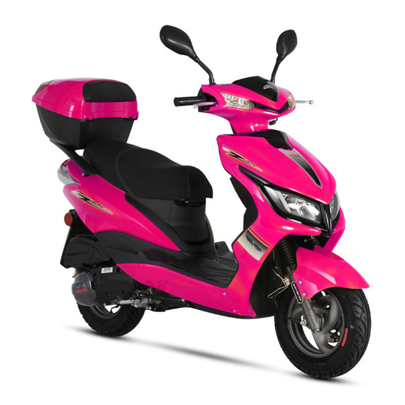 天使眼安全制动大盘碟刹125cc排量踏板摩托车