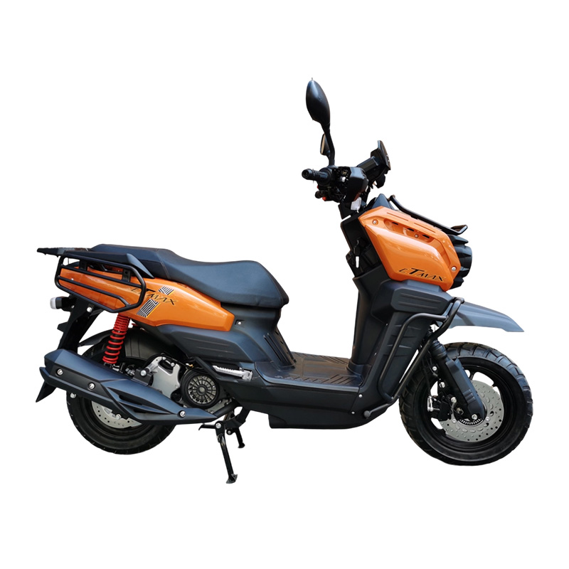 坦克汽油动力爬坡150cc排量踏板摩托车