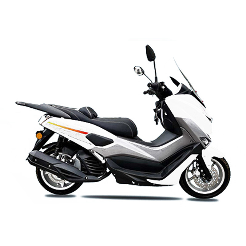 猛士三代双弹簧减震150cc排量踏板摩托车