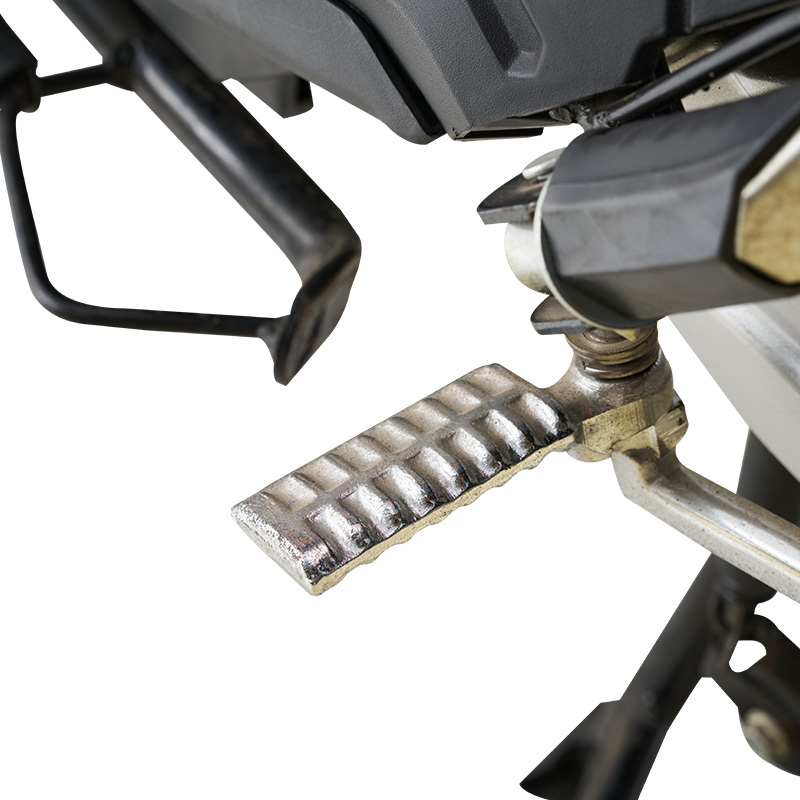 战鹰前后碟刹150cc排量踏板摩托车